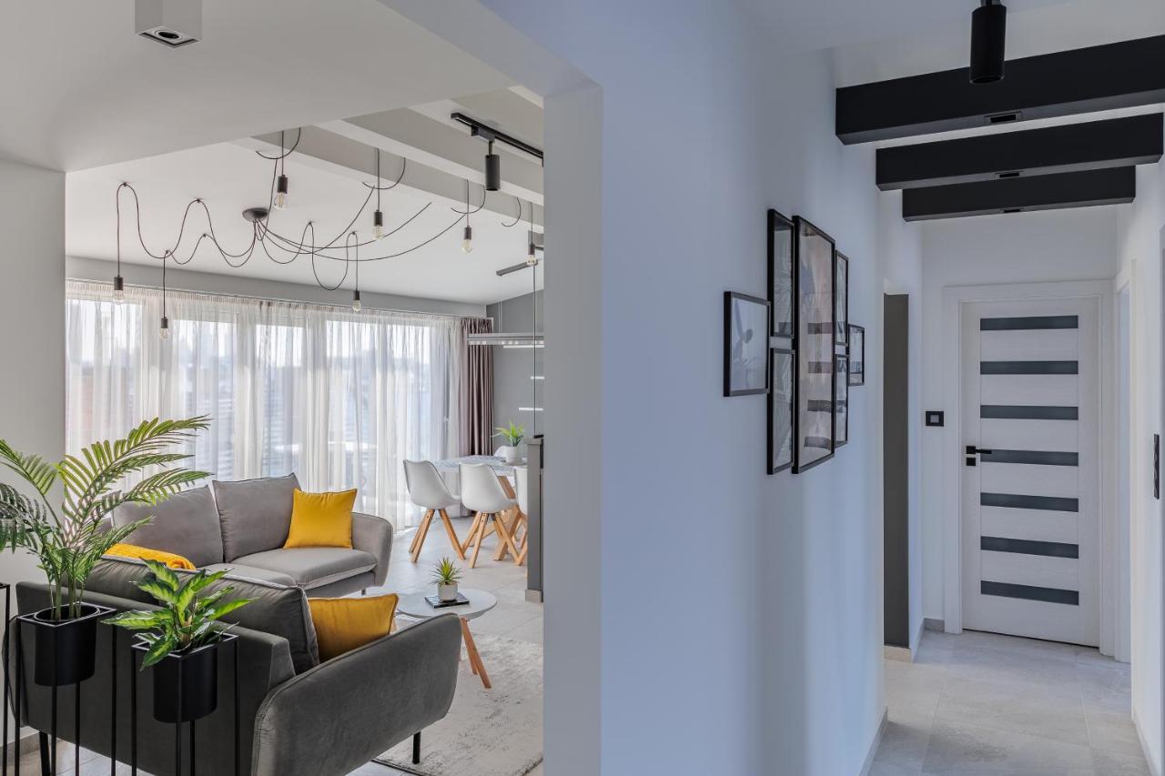 Noir Hotel - Penthouse Apartman Szeged Ngoại thất bức ảnh