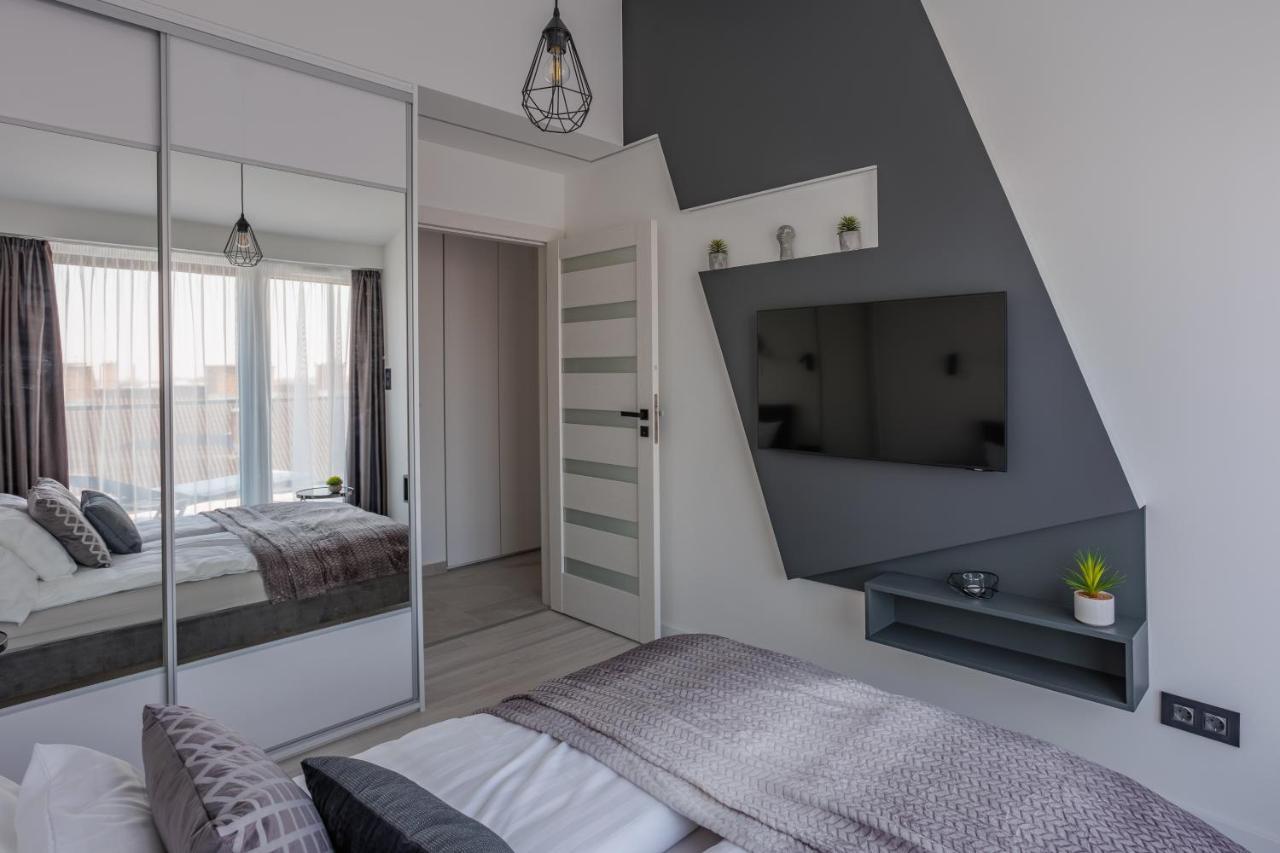 Noir Hotel - Penthouse Apartman Szeged Ngoại thất bức ảnh